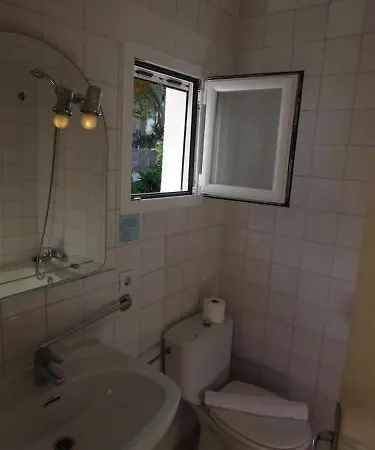 Flor Amistad Πανσιόν Παγκουέρα